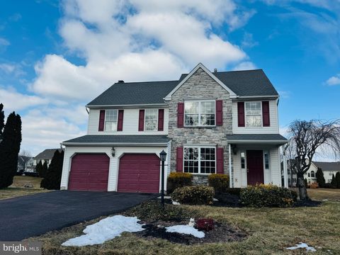 Photo of 25 Castle Drive, ROYERSFORD, PA 19468 (MLS # PAMC2169112)