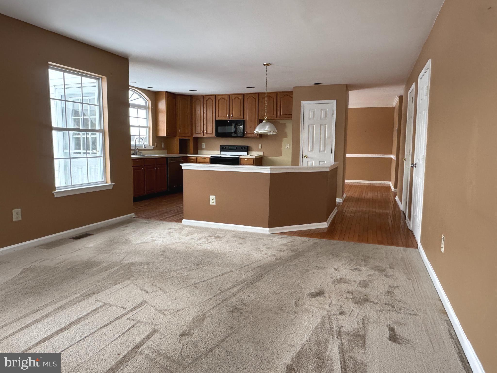 WATERFORD GREENE - Residential