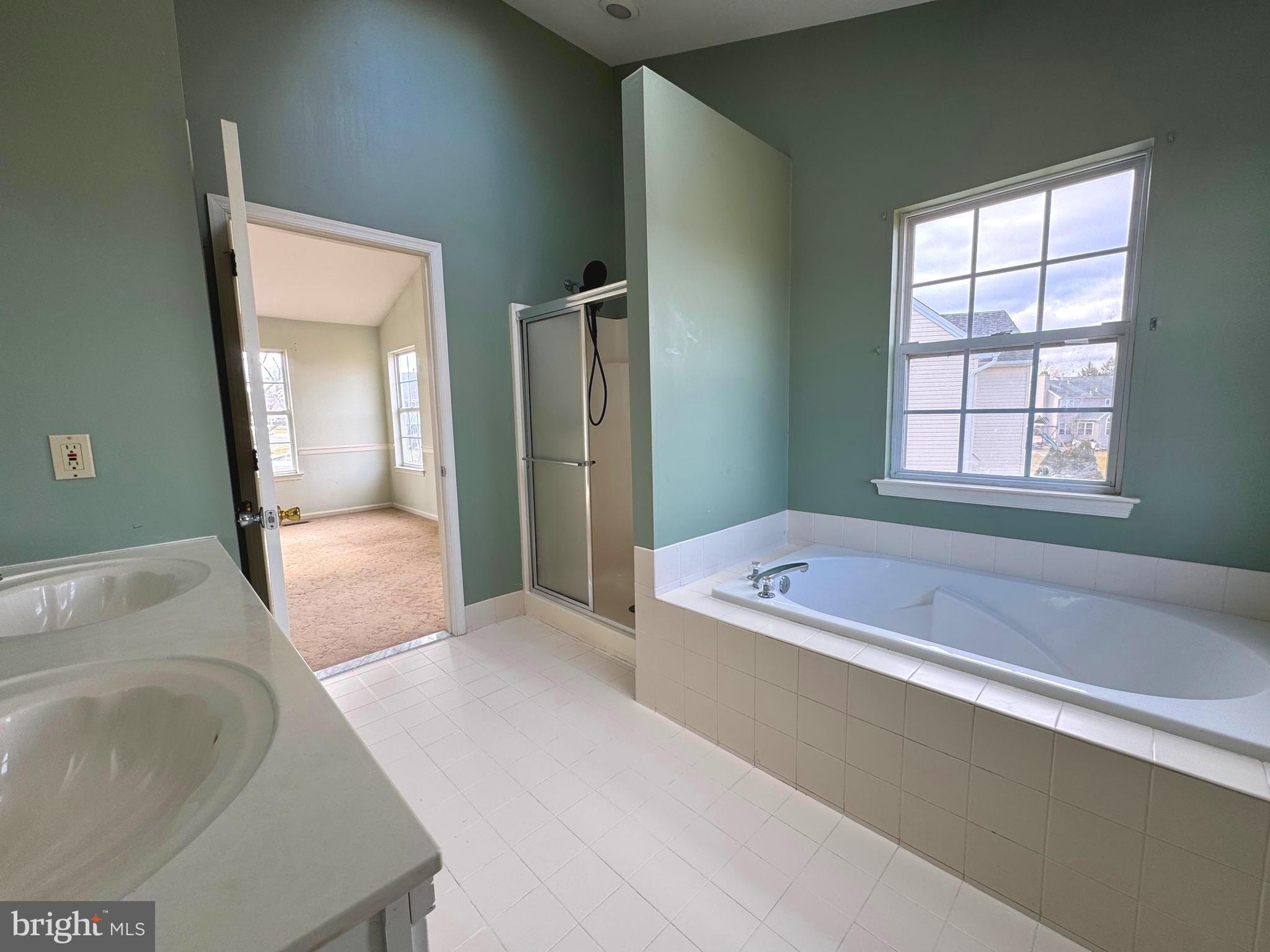 WATERFORD GREENE - Residential