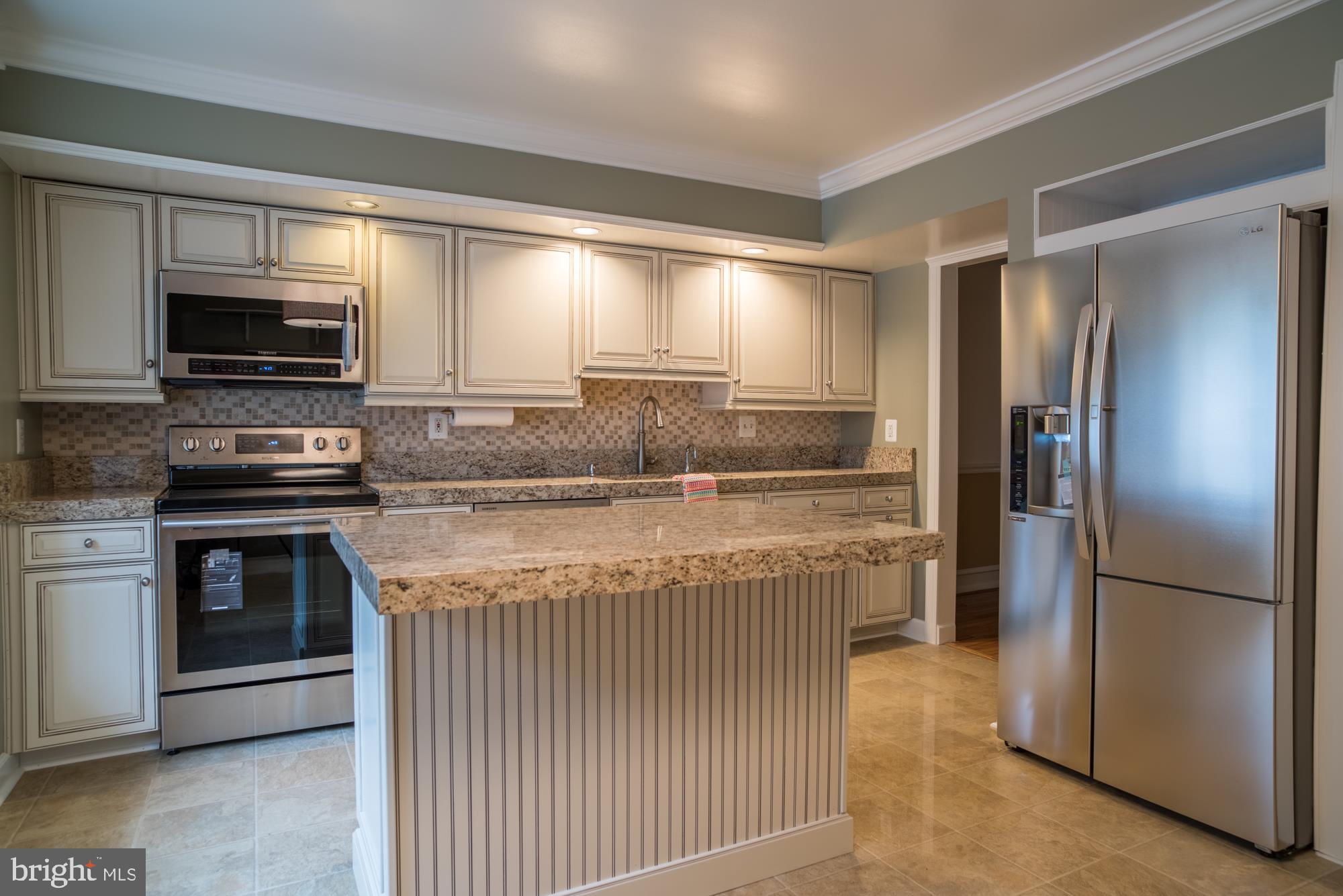 FIVE FARMS - Residential Lease