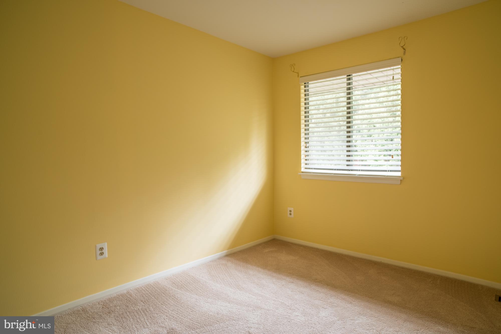 FIVE FARMS - Residential Lease