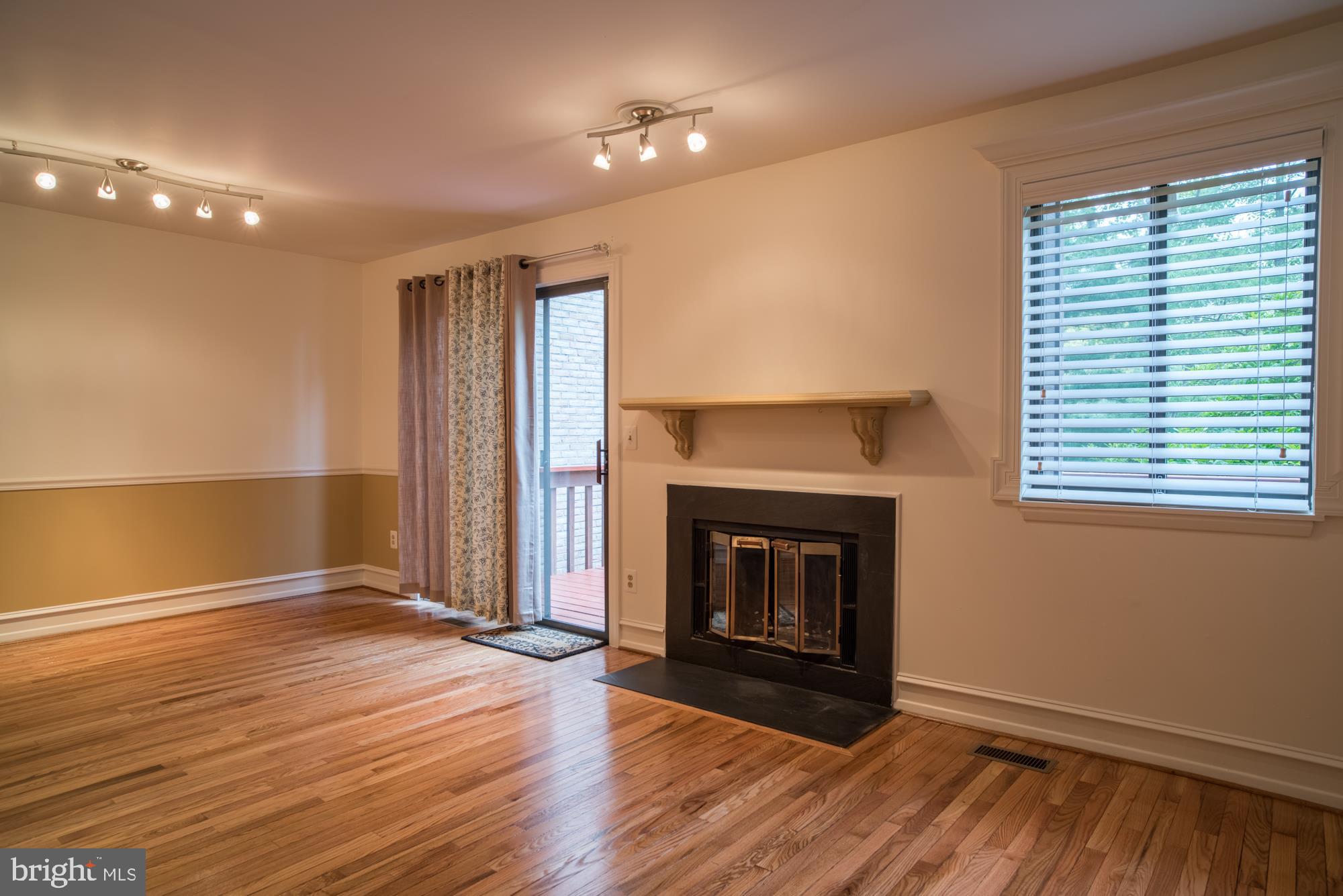 FIVE FARMS - Residential Lease