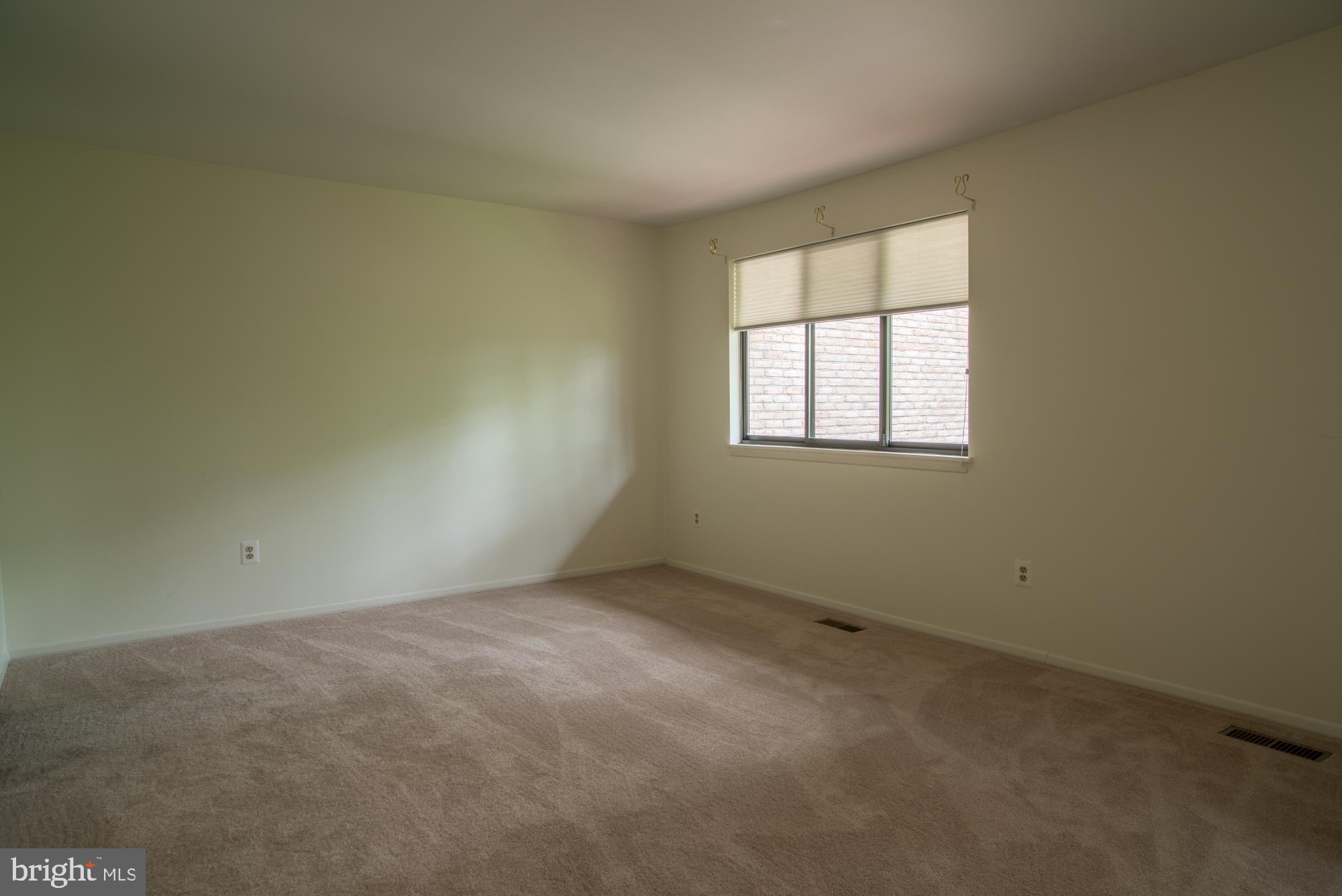 FIVE FARMS - Residential Lease