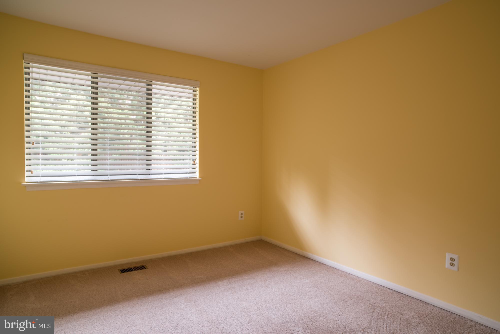 FIVE FARMS - Residential Lease