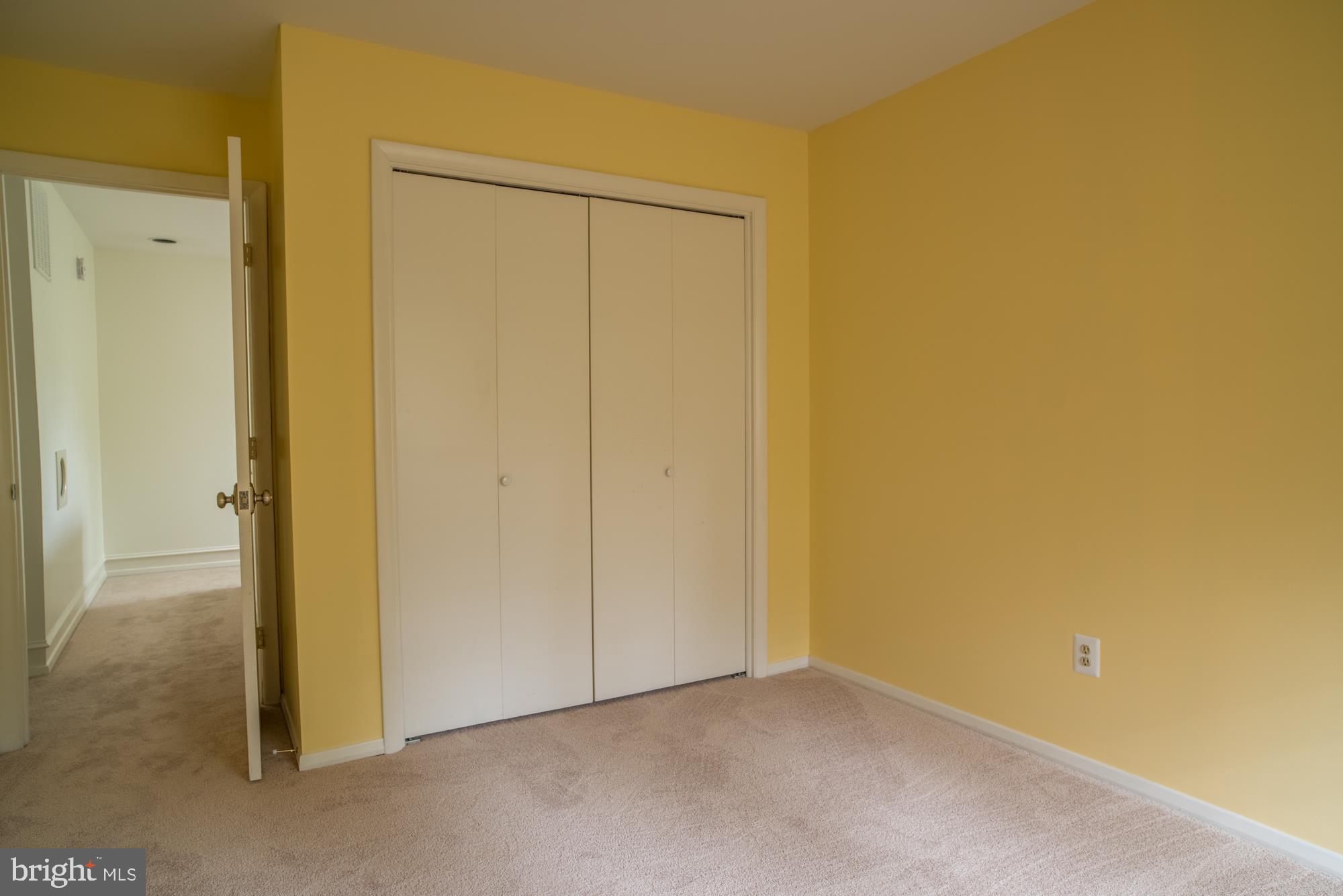 FIVE FARMS - Residential Lease