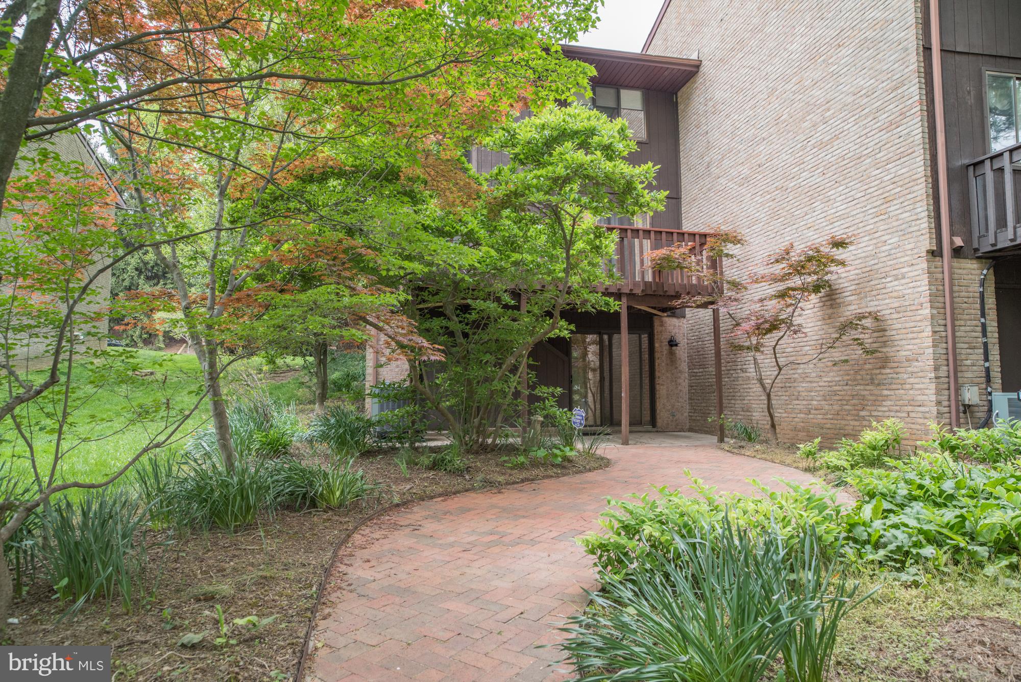 FIVE FARMS - Residential Lease