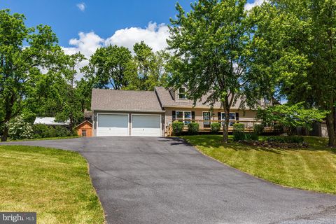 Photo of 350 Cider Press Road, Manheim, PA 17545 (MLS # PALA2051826)