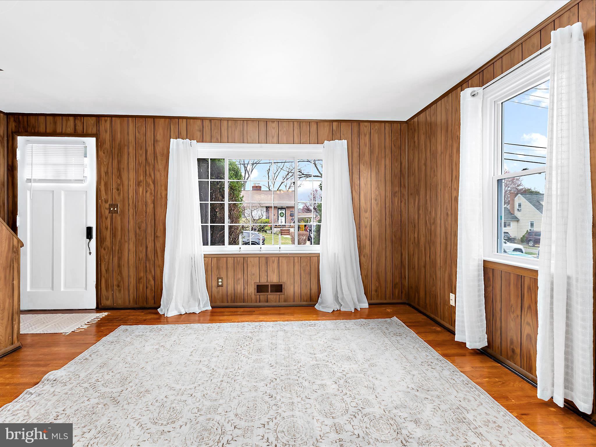 WOODLAWN HEIGHTS - Residential