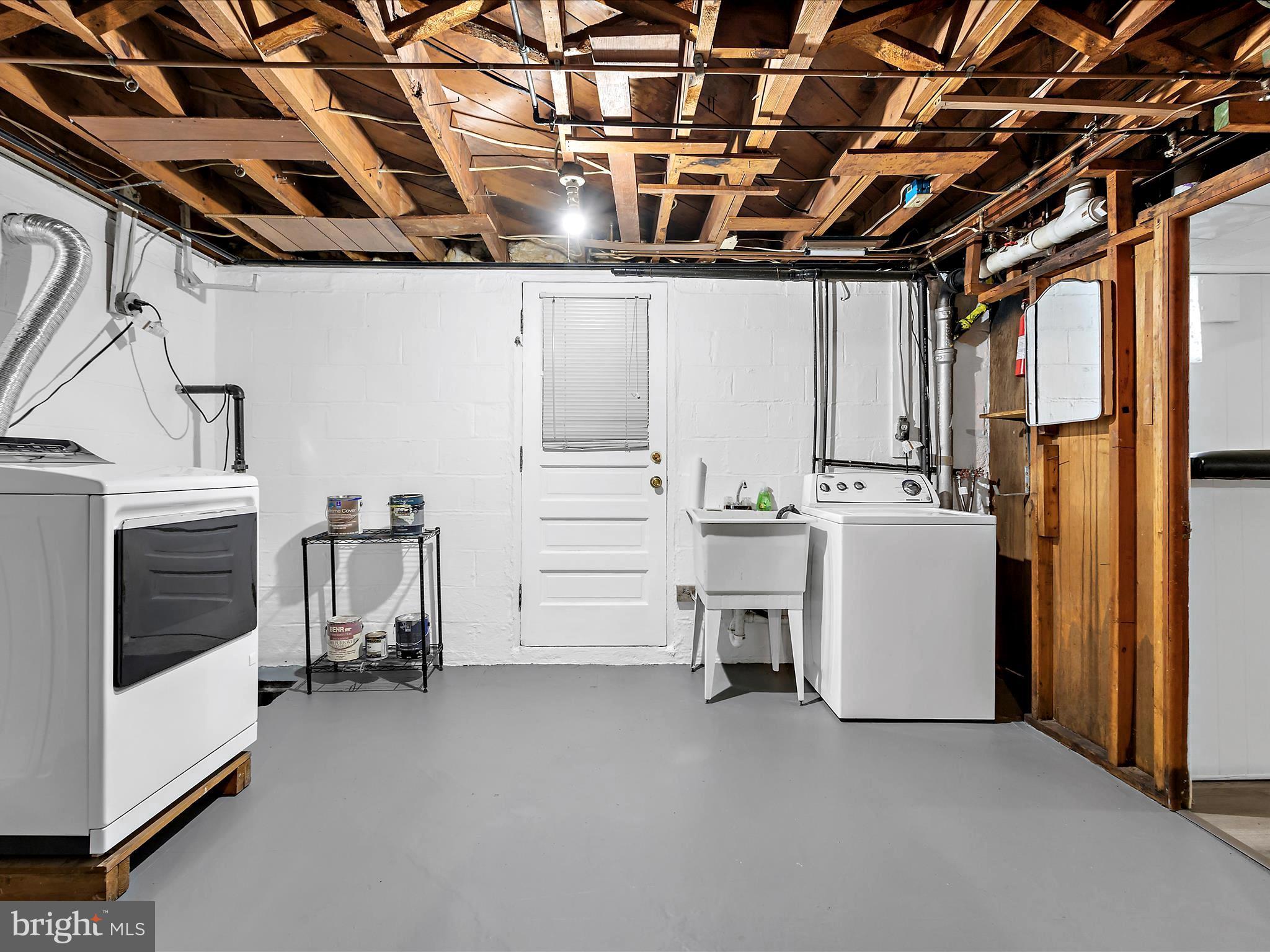 WOODLAWN HEIGHTS - Residential