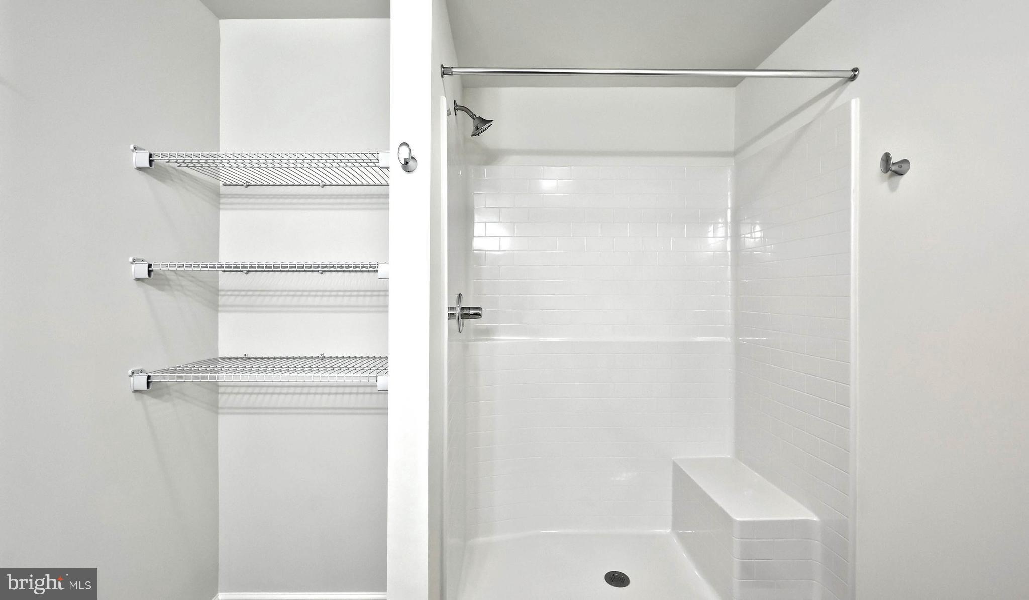 THE TOWNES AT BRIAR CREEK - Residential