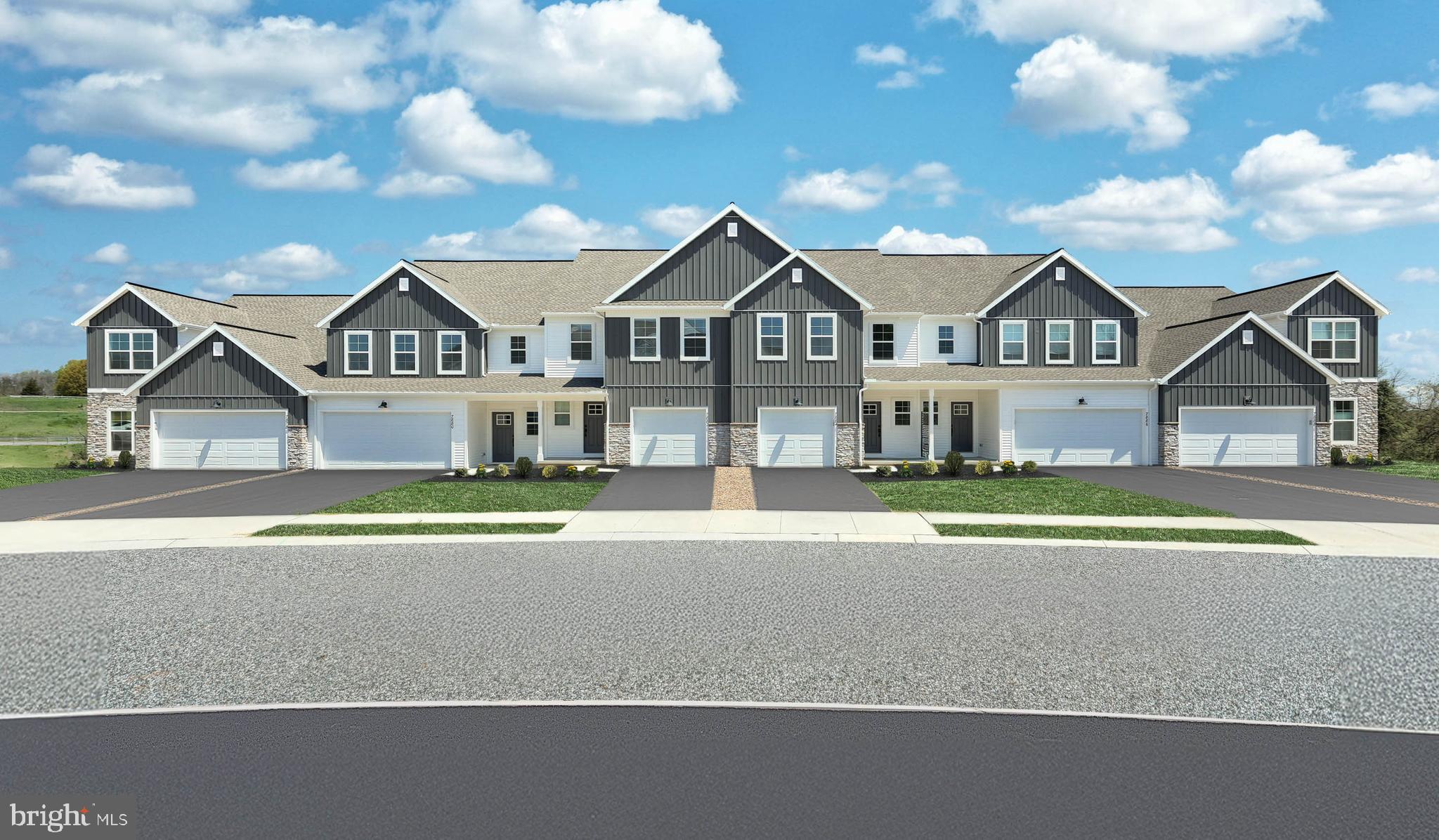 7884 BRIARWOOD DRIVE