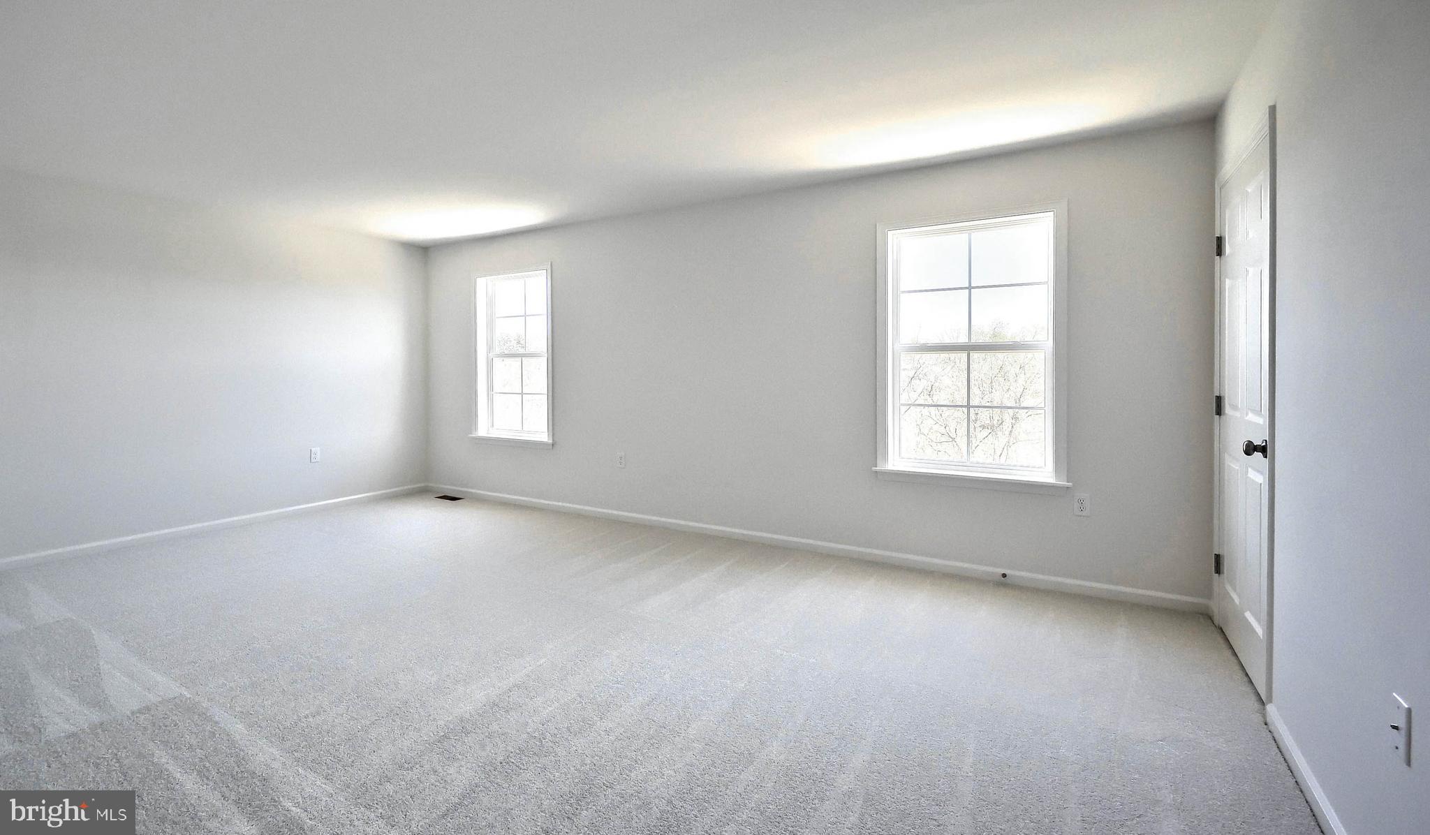 THE TOWNES AT BRIAR CREEK - Residential