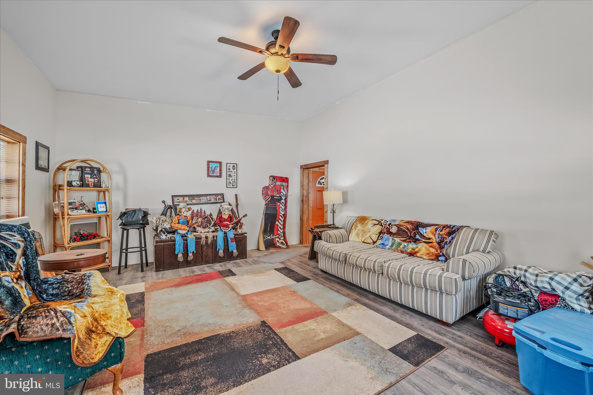 RED BARN - Residential