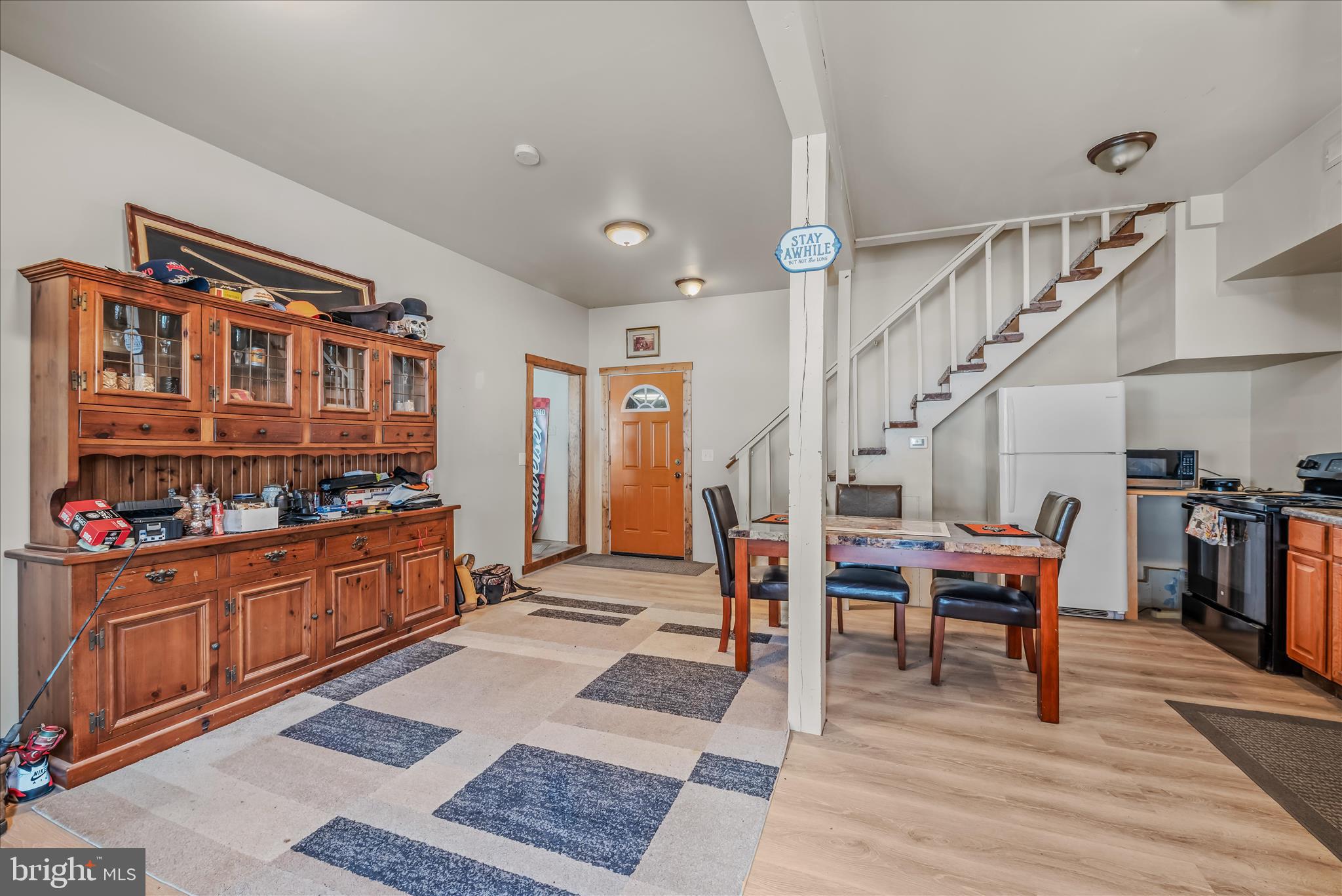 RED BARN - Residential