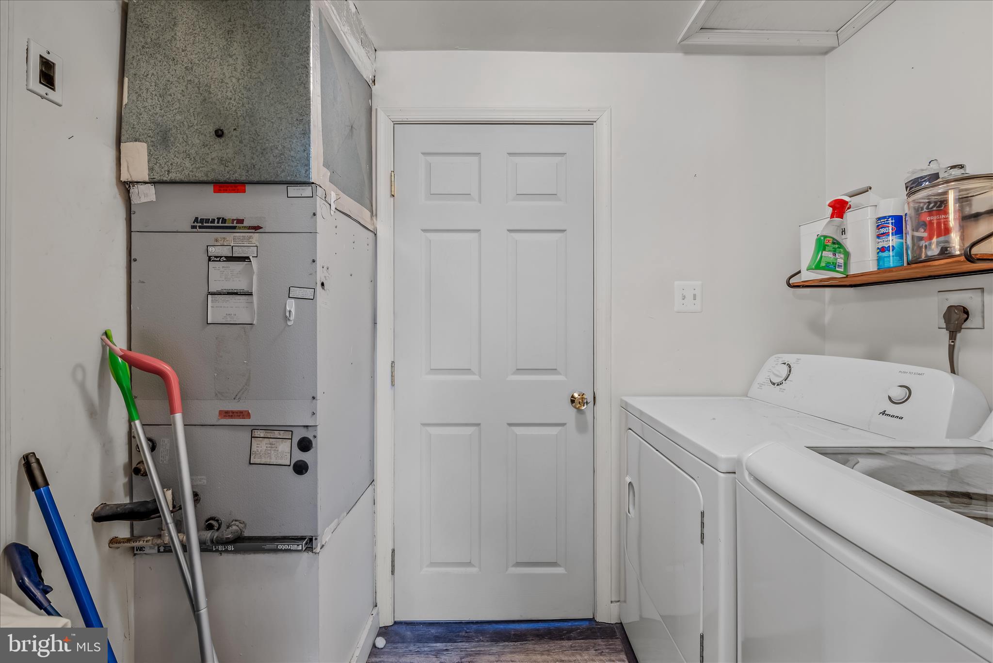 RED BARN - Residential