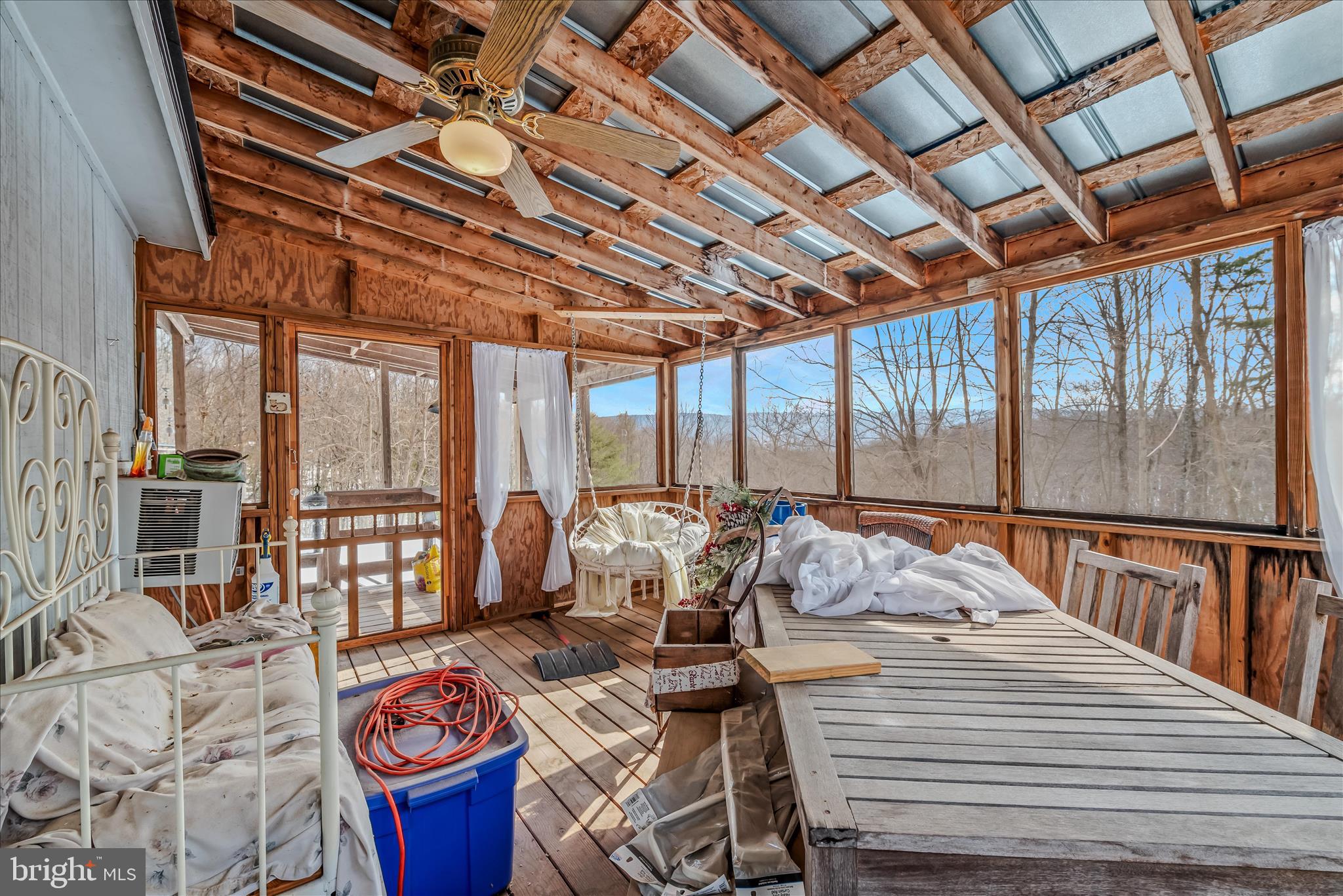 RED BARN - Residential