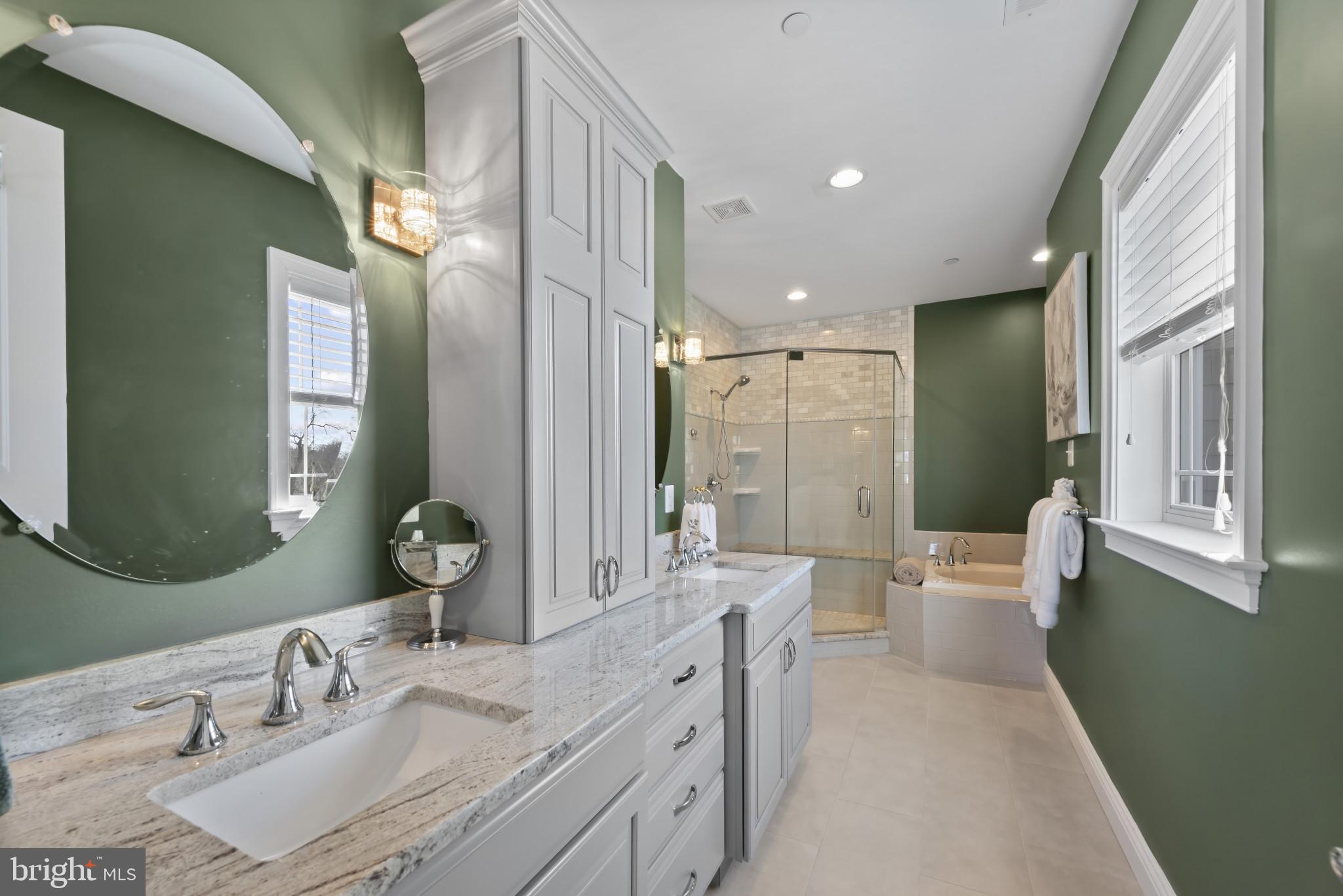 CAPE MAY MANOR - Residential