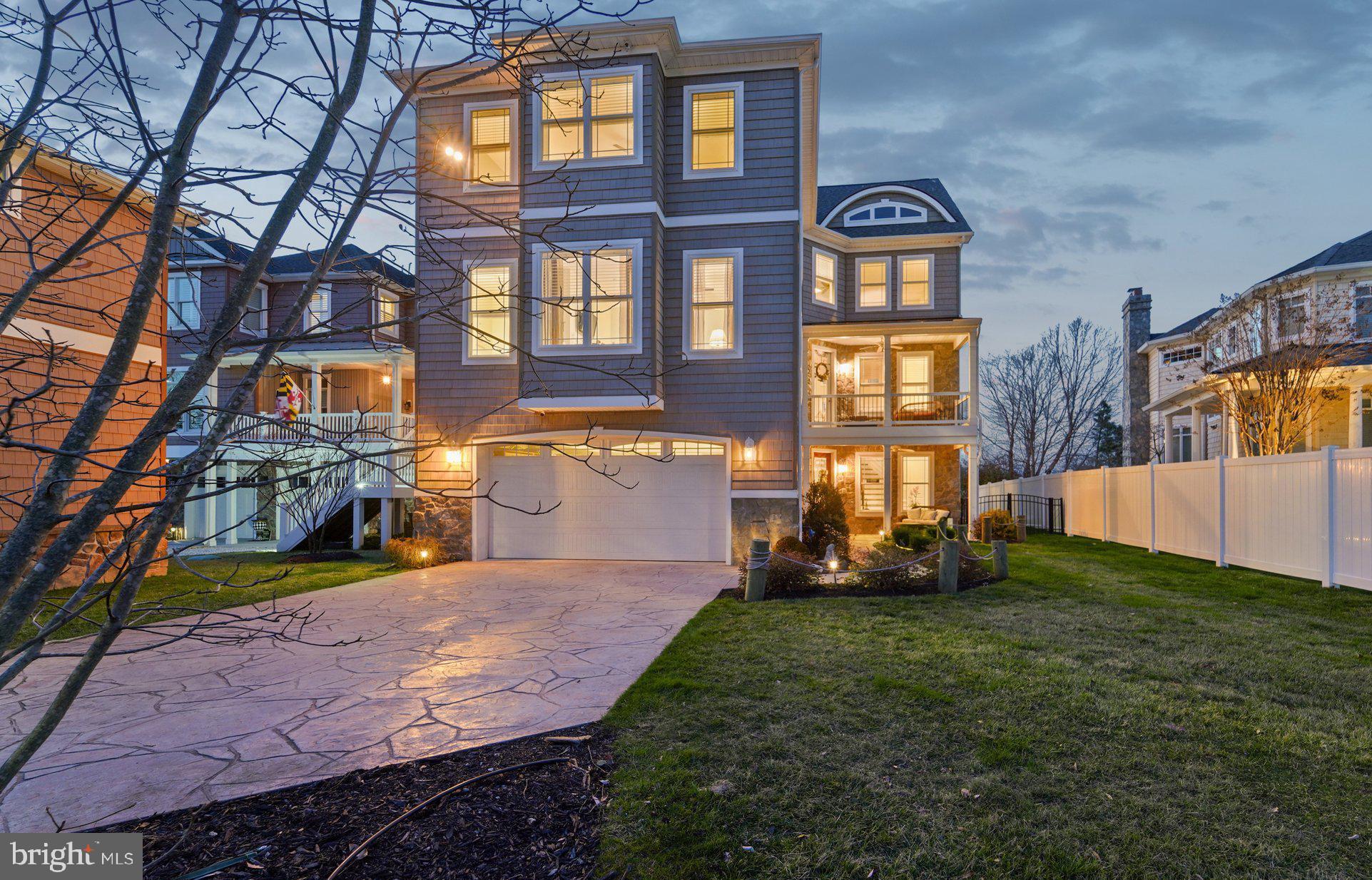 CAPE MAY MANOR - Residential