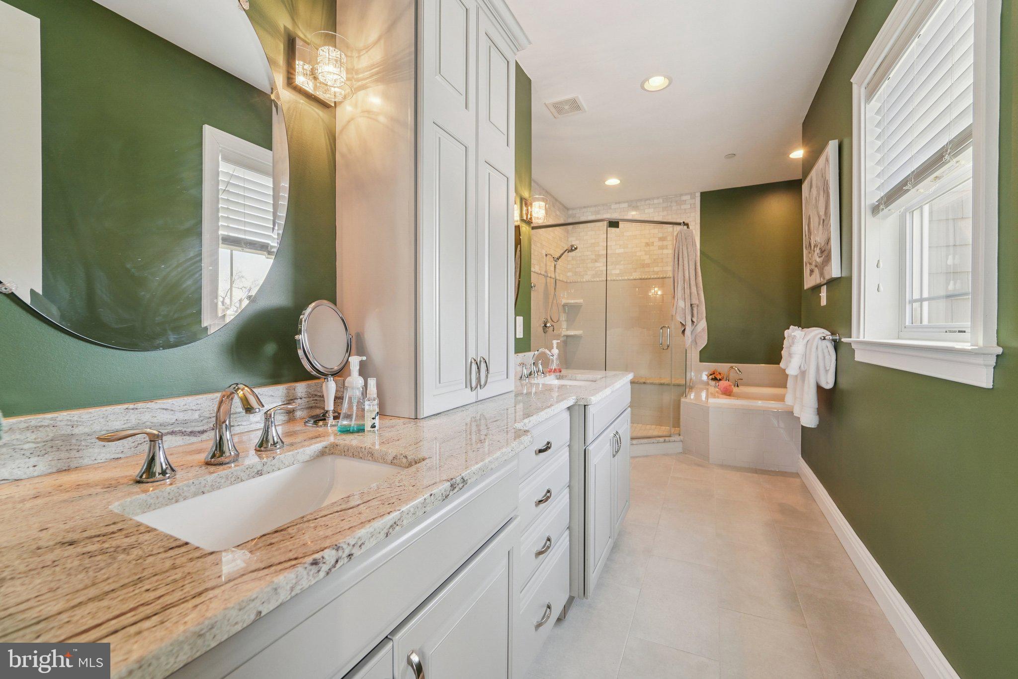 CAPE MAY MANOR - Residential