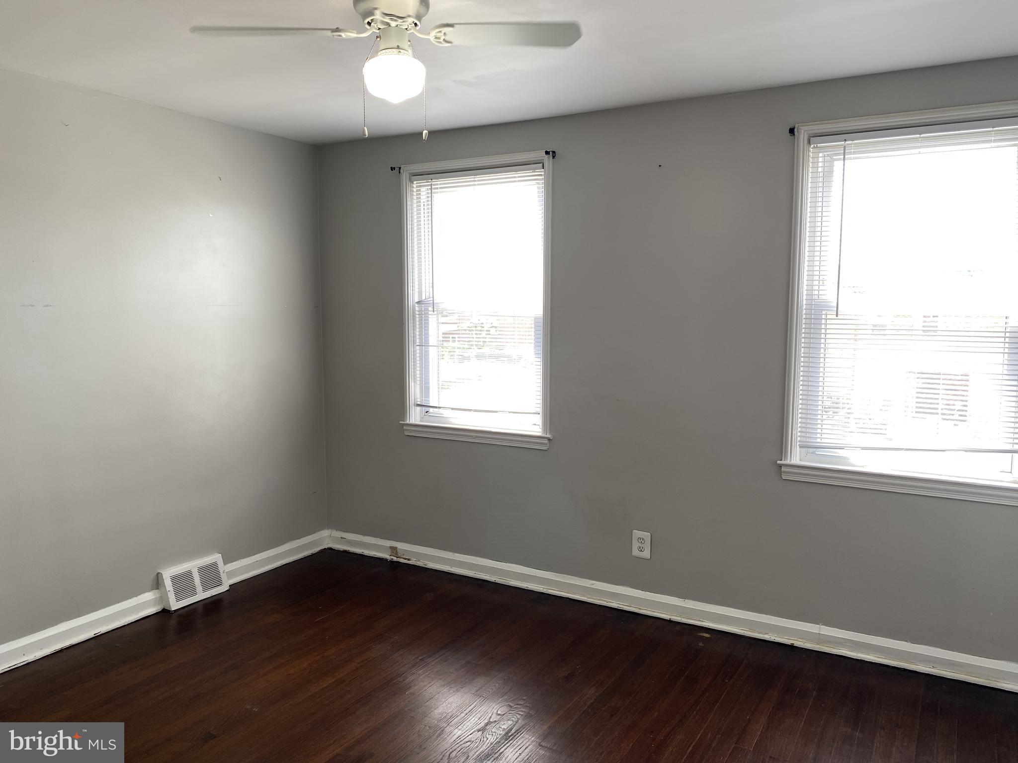 BEVERLY HILLS - Residential Lease