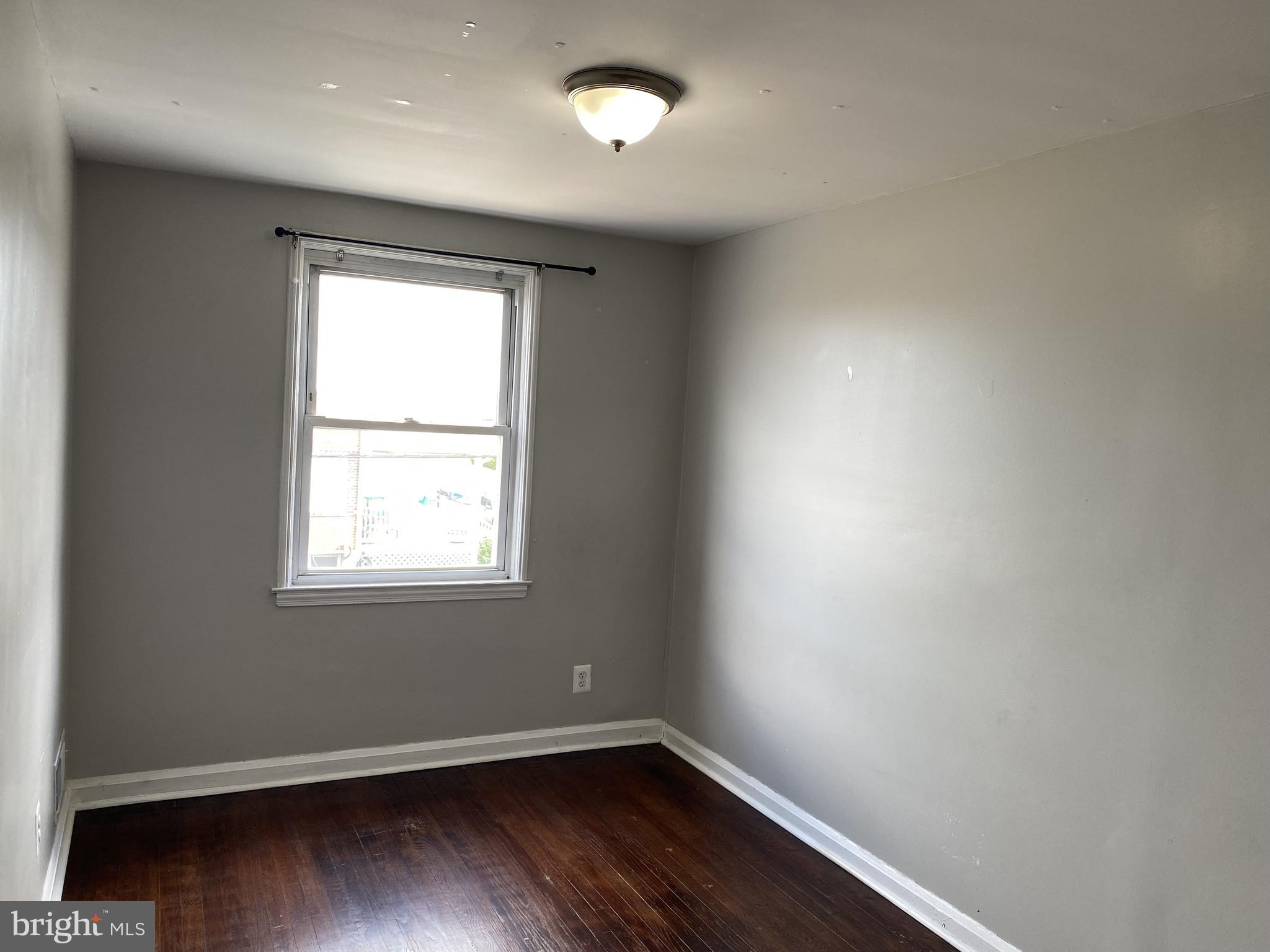 BEVERLY HILLS - Residential Lease