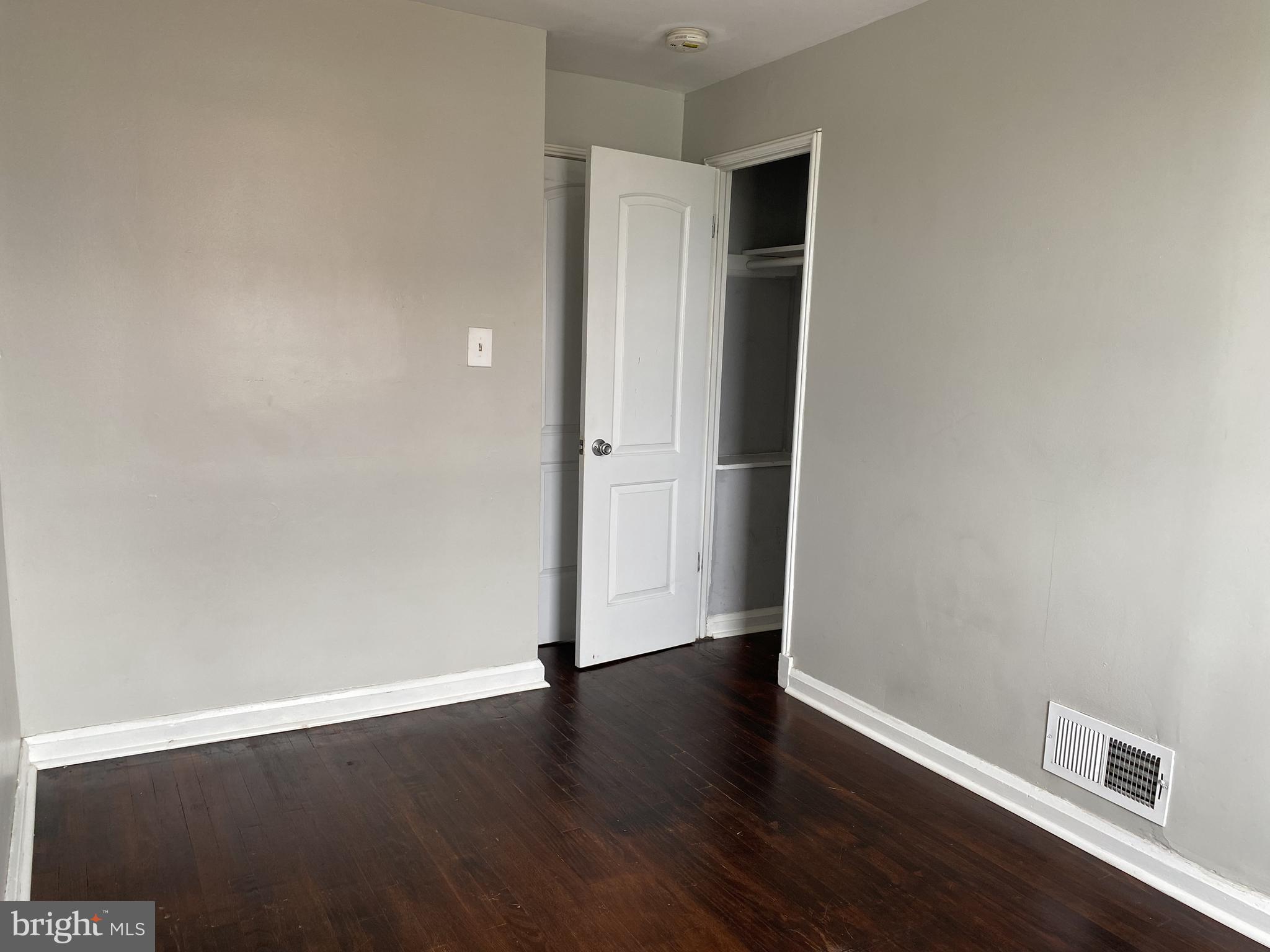 BEVERLY HILLS - Residential Lease