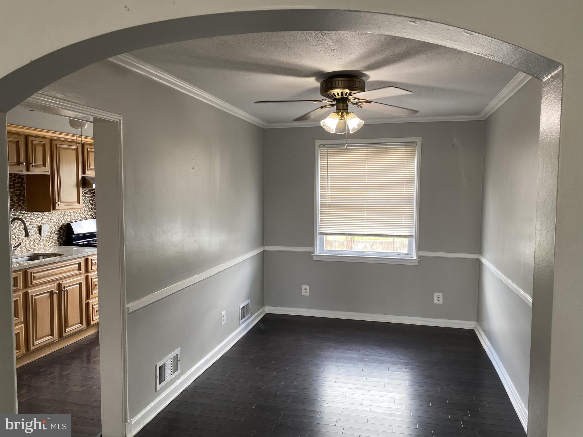 BEVERLY HILLS - Residential Lease