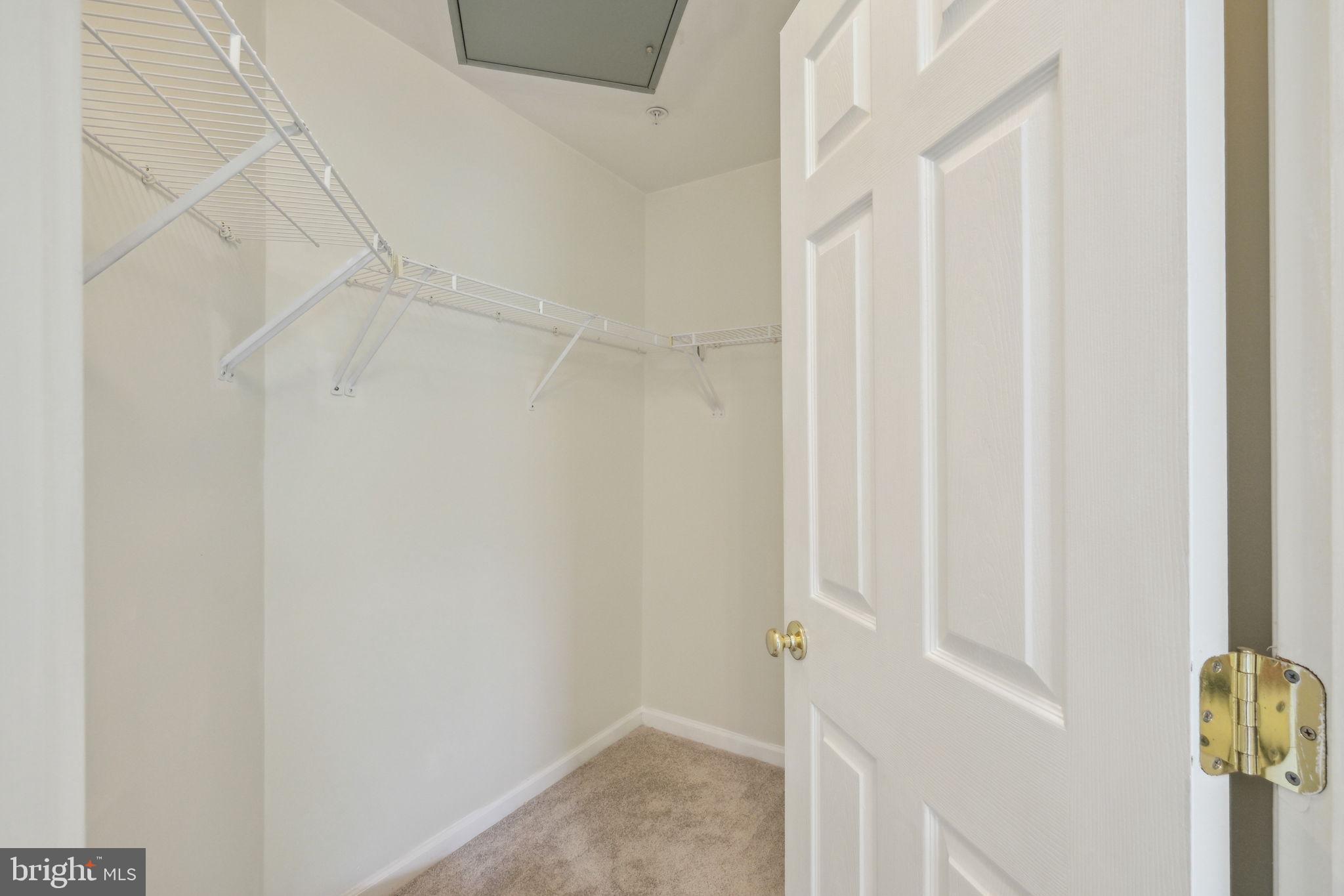 LAKELANDS - Residential