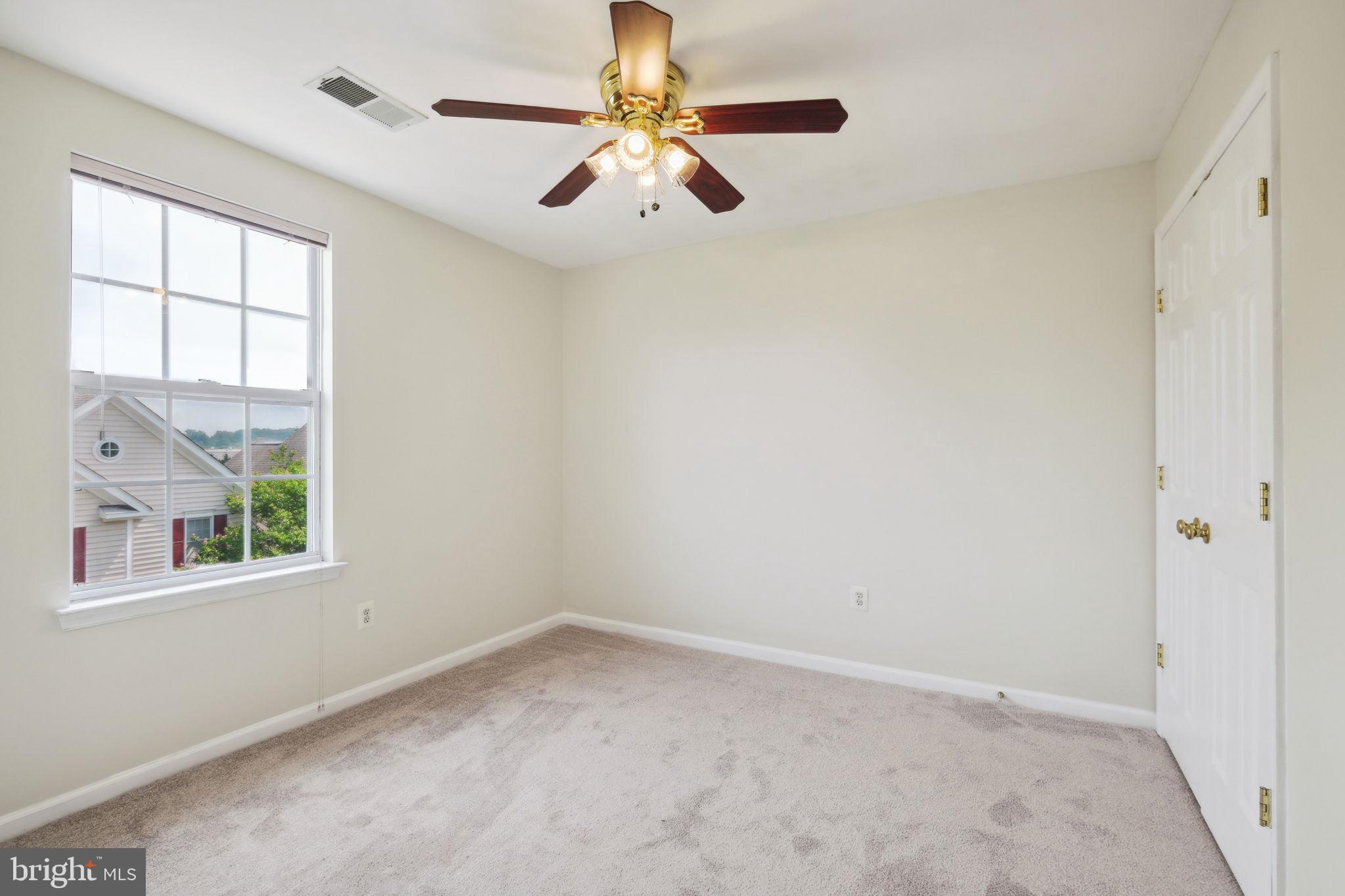 LAKELANDS - Residential