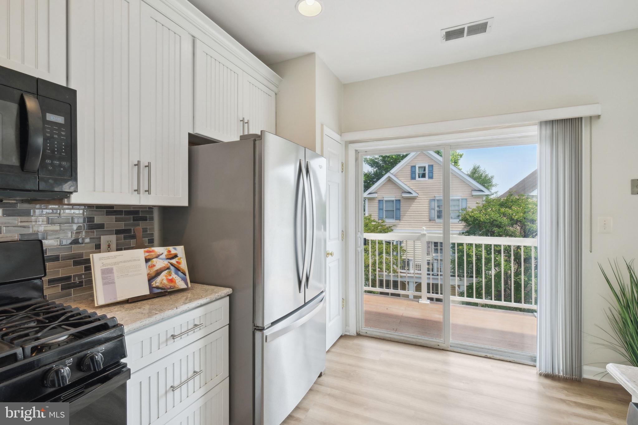 LAKELANDS - Residential