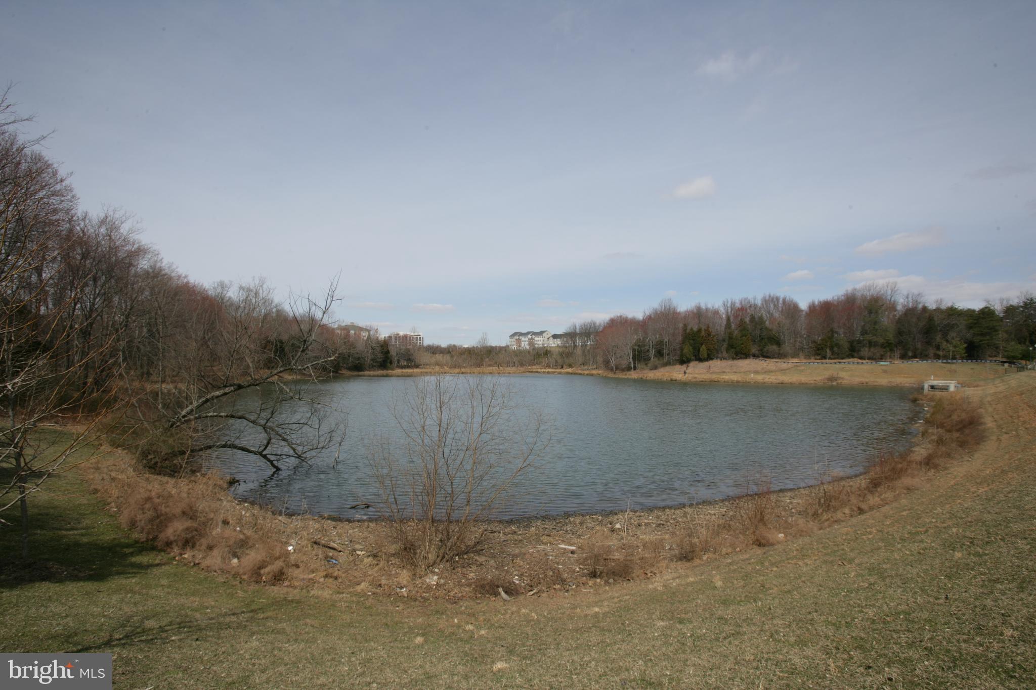 LAKELANDS - Residential