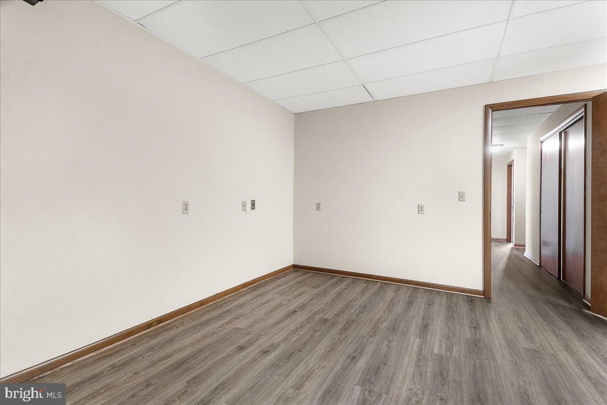 DEVON FARMS - Residential