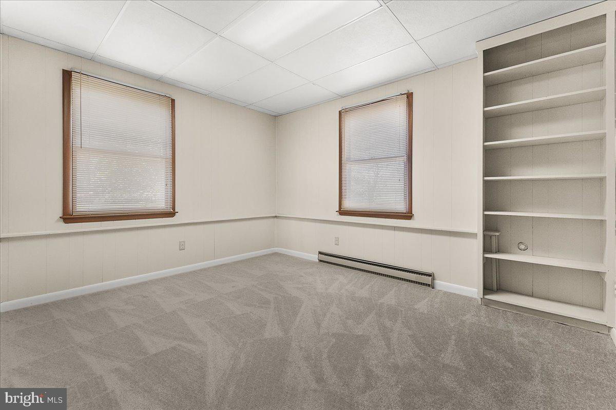 DEVON FARMS - Residential