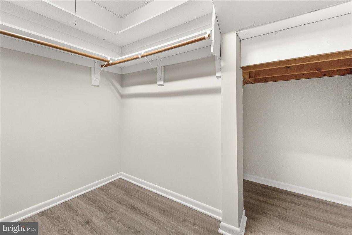 DEVON FARMS - Residential