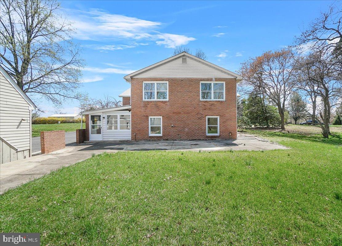 DEVON FARMS - Residential