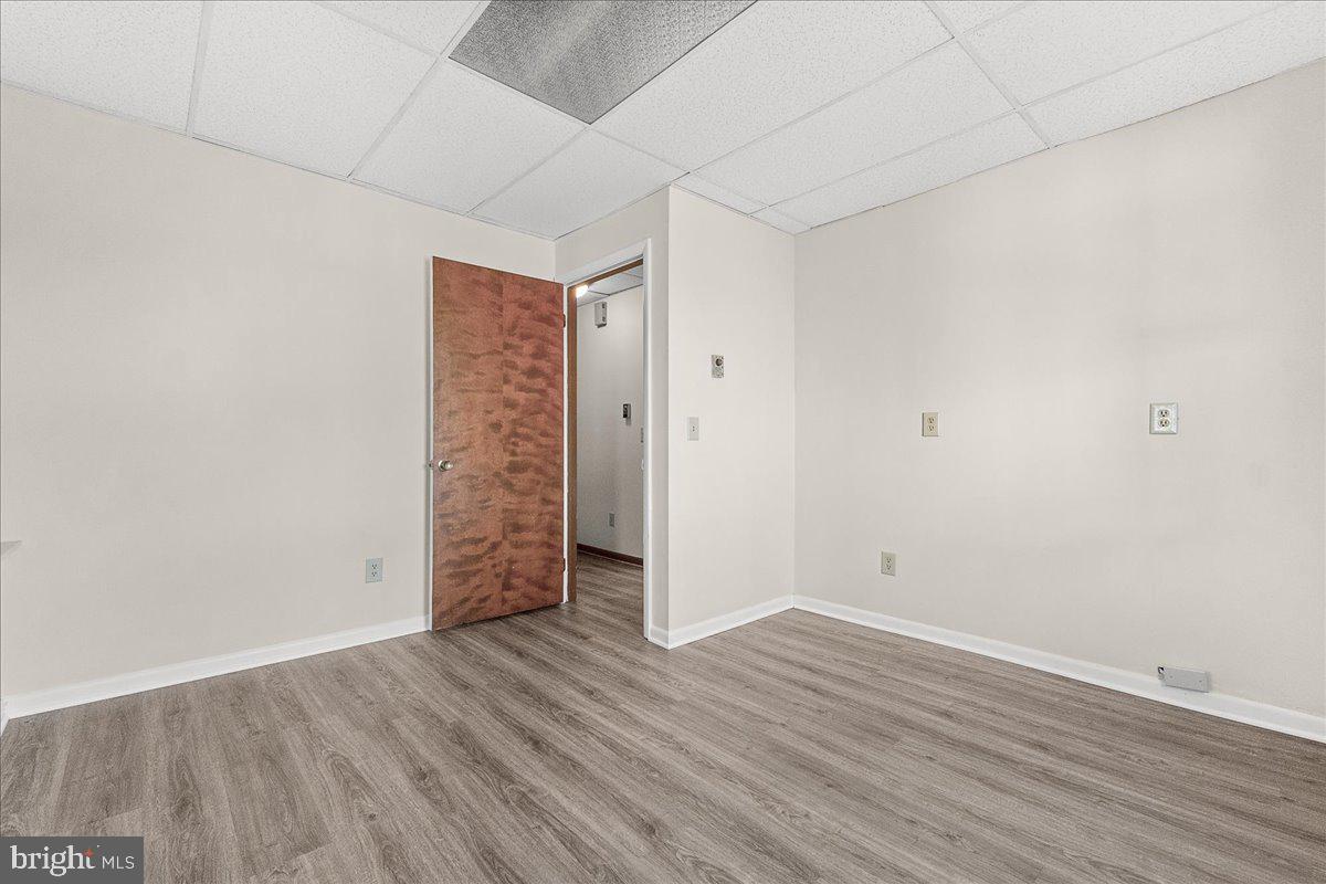 DEVON FARMS - Residential