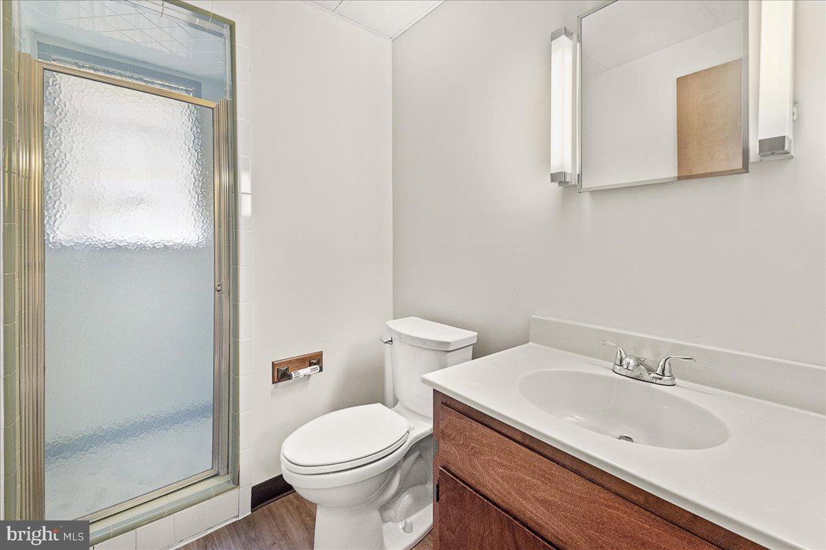 DEVON FARMS - Residential