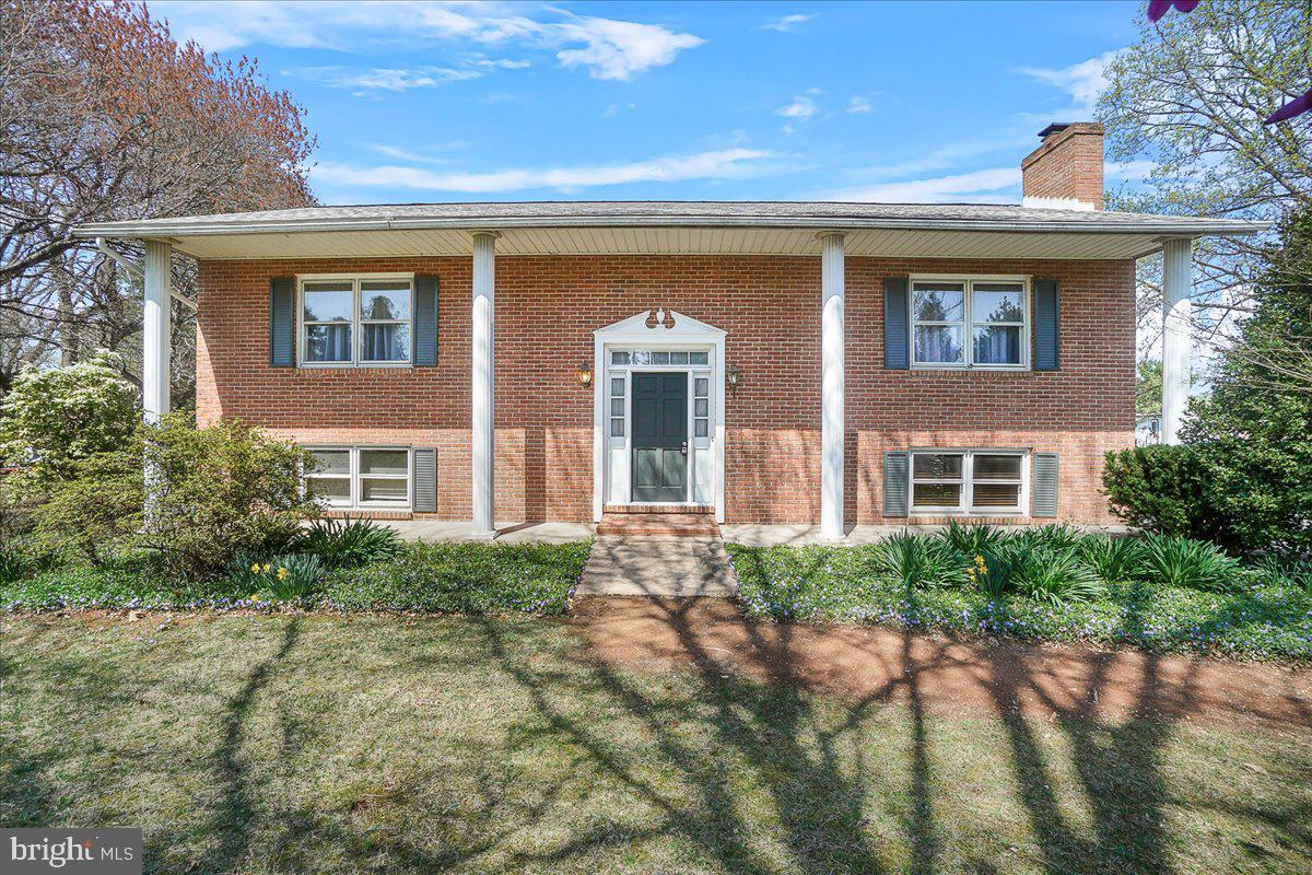 DEVON FARMS - Residential