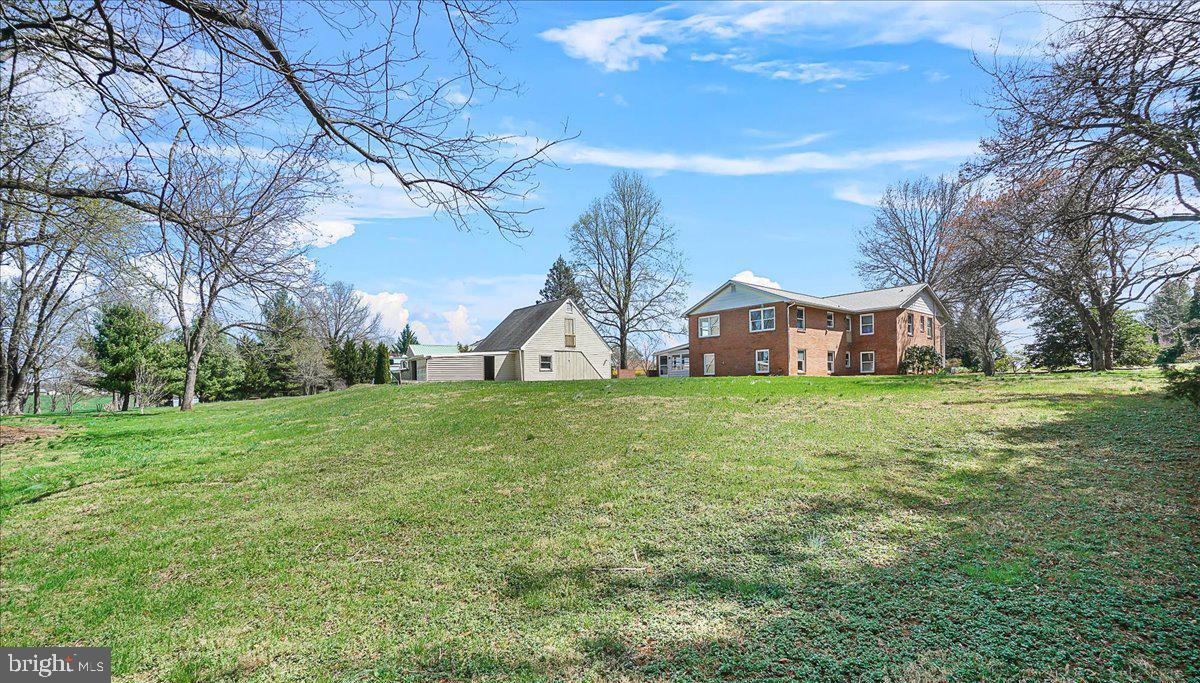 DEVON FARMS - Residential