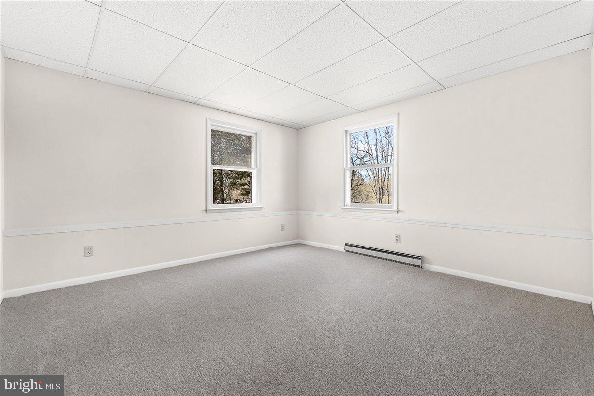 DEVON FARMS - Residential