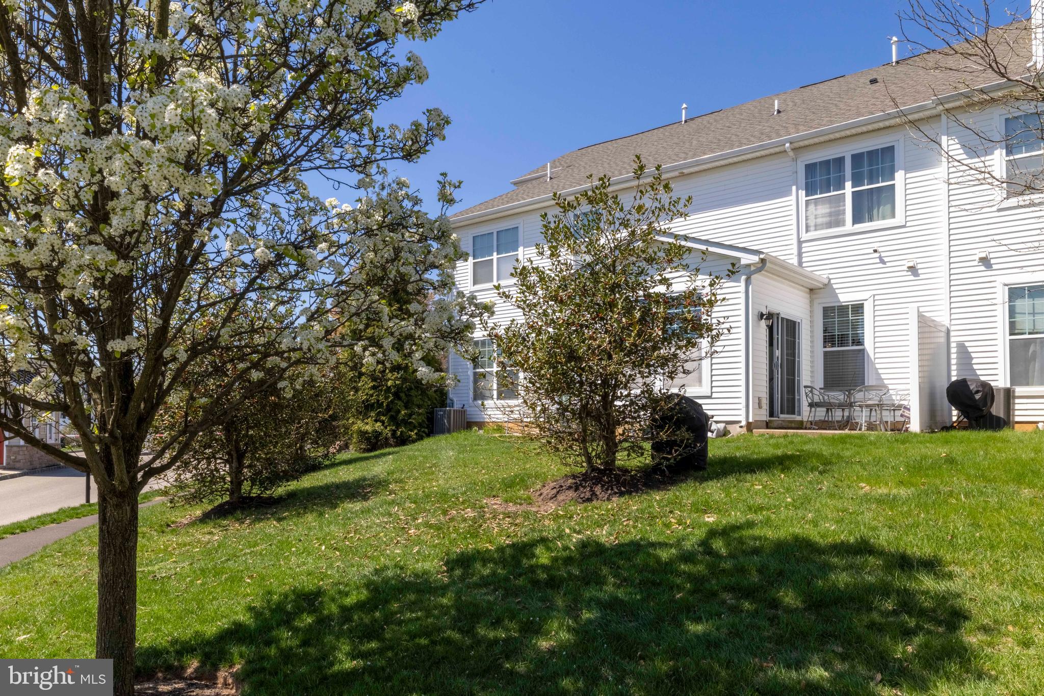 WYNGATE TOWNHOMES - Residential