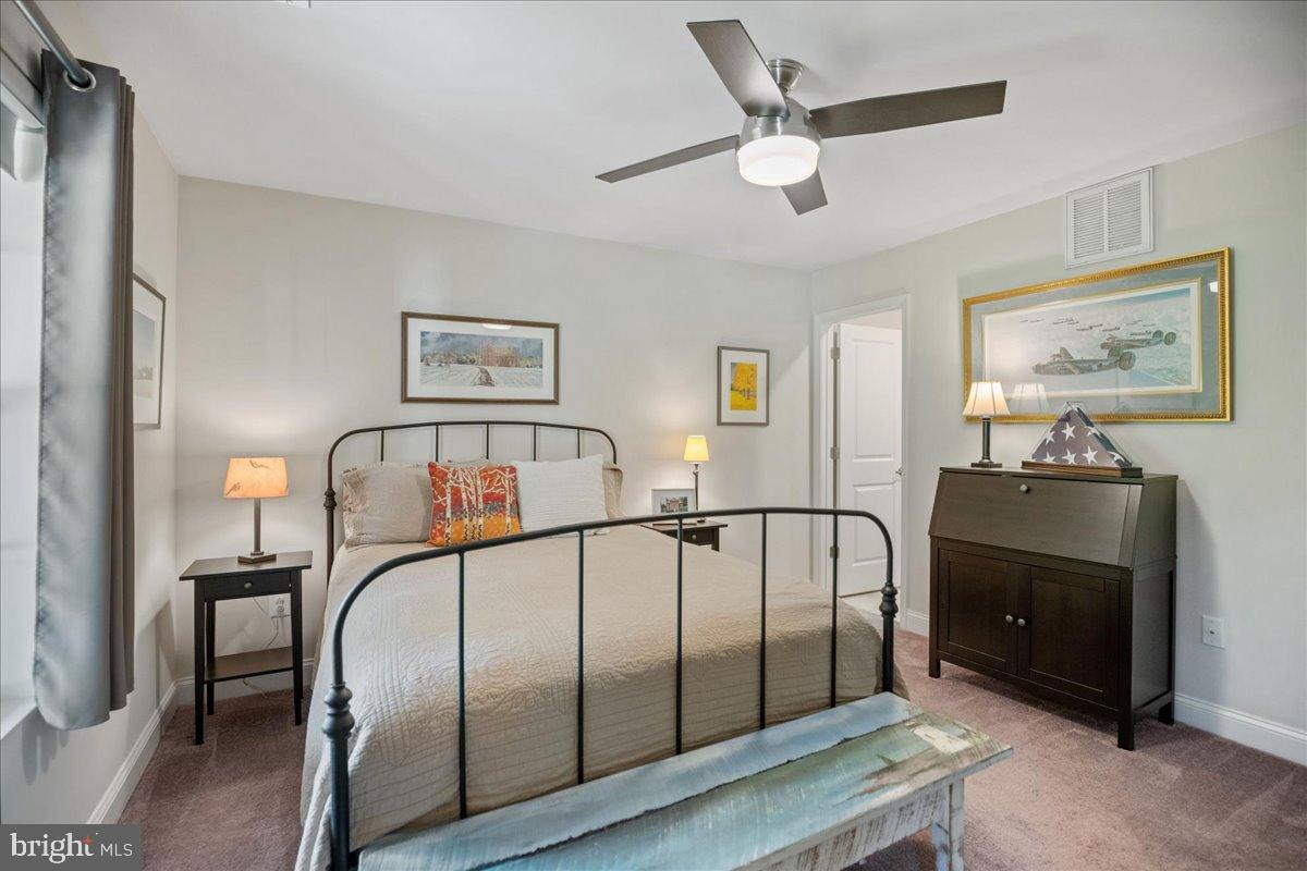 THE WOODS AT MYRTLE POINT - Residential