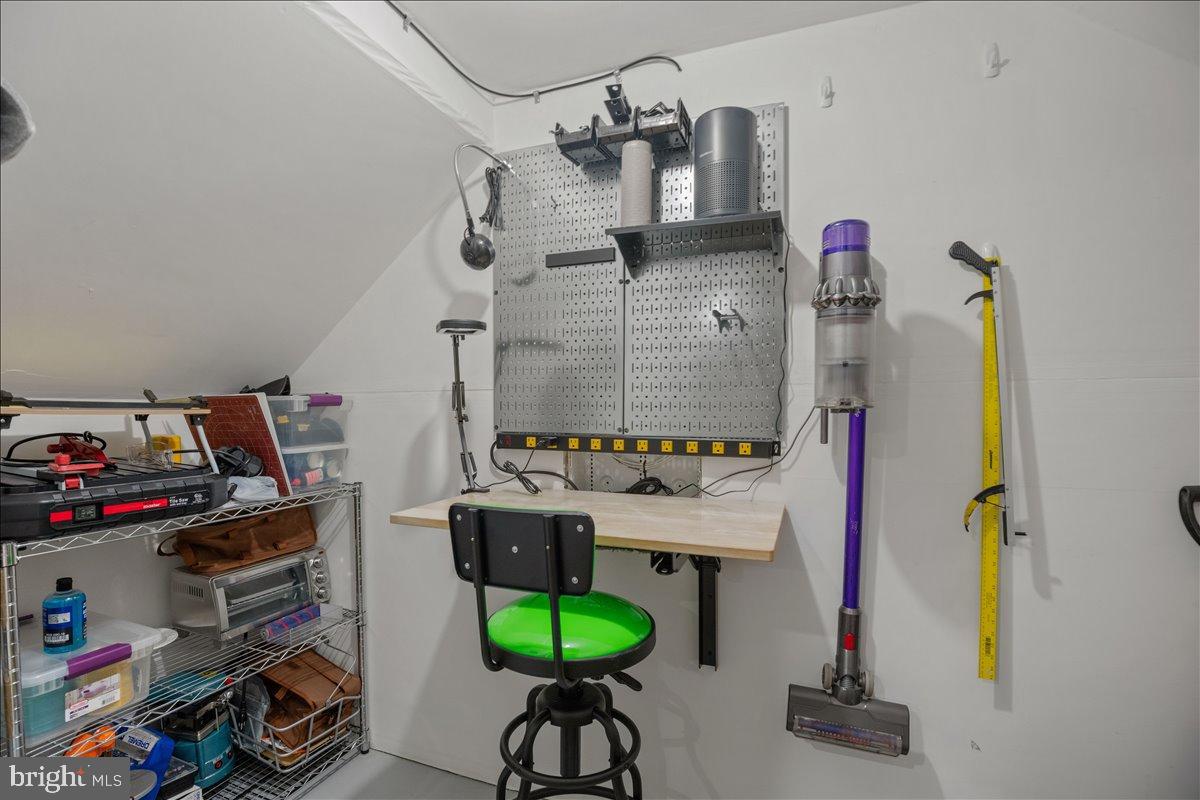 THE WOODS AT MYRTLE POINT - Residential