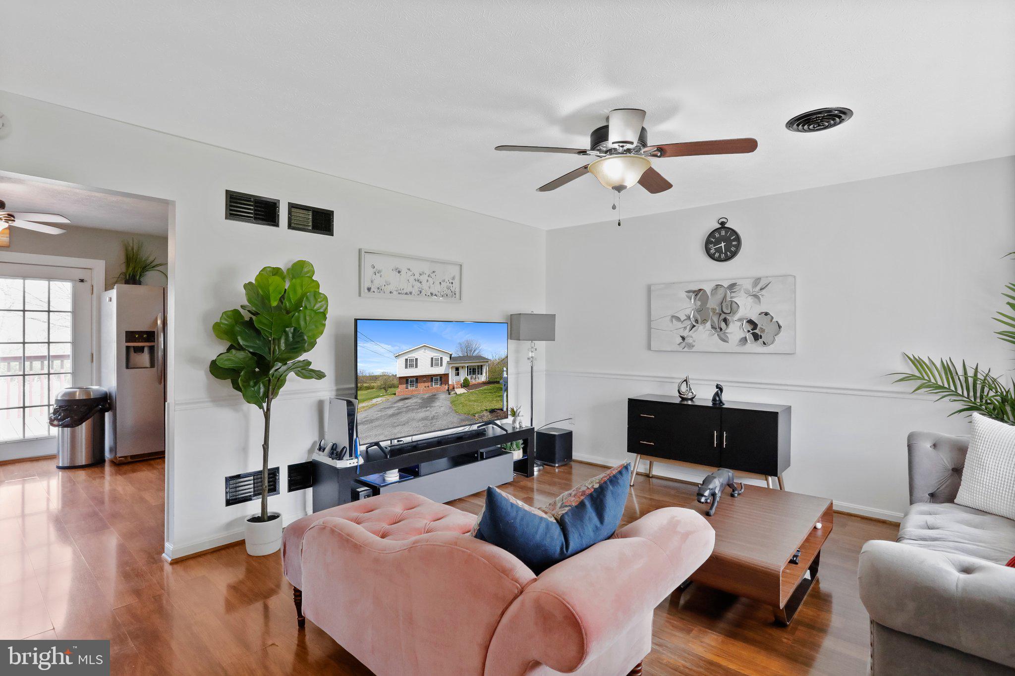 PIKEVIEW ACRES WEST - Residential