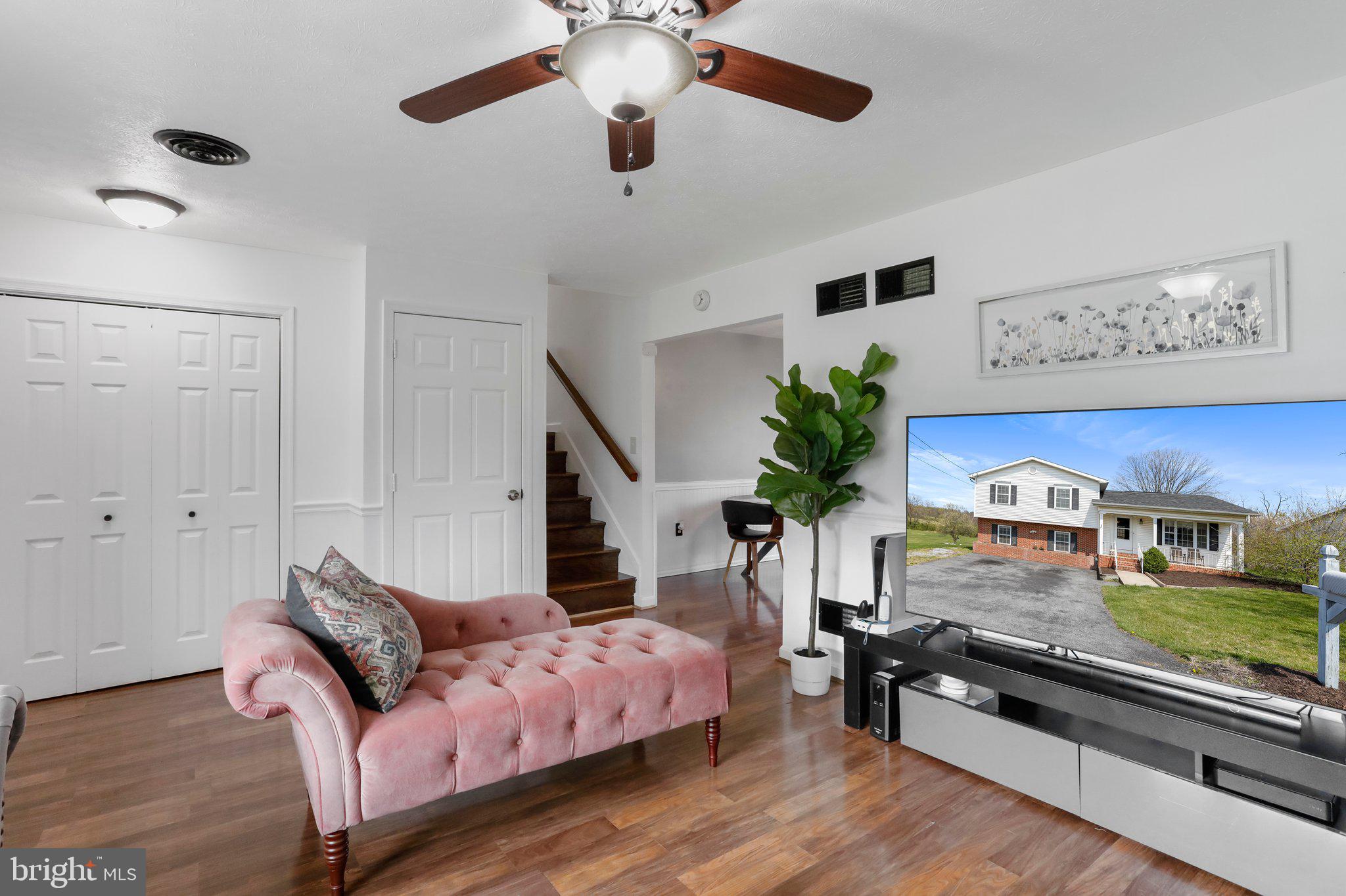 PIKEVIEW ACRES WEST - Residential