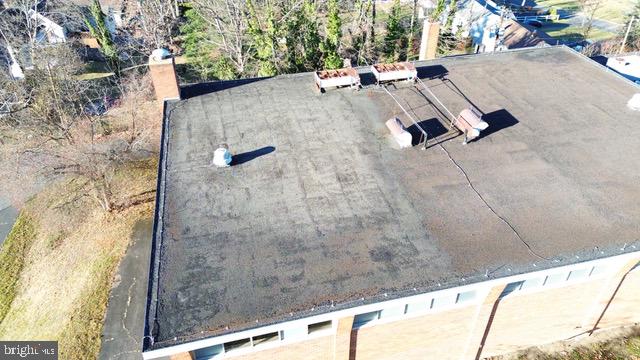 YORKVILLE - Commercial Sale