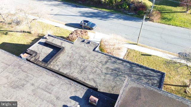 YORKVILLE - Commercial Sale