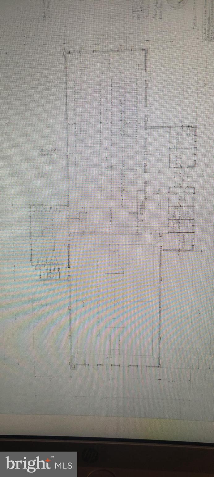 YORKVILLE - Commercial Sale