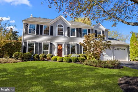 9 TULIP DRIVE NEWTOWN PA 18940