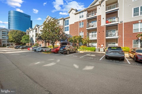 Condo For Sale - 1580 Spring Gate Drive #4216<br/> MCLEAN, VA 22102
